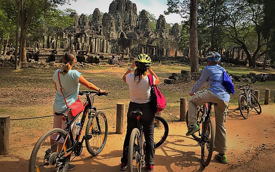Sunrise Angkor Half Day Cycling Tour