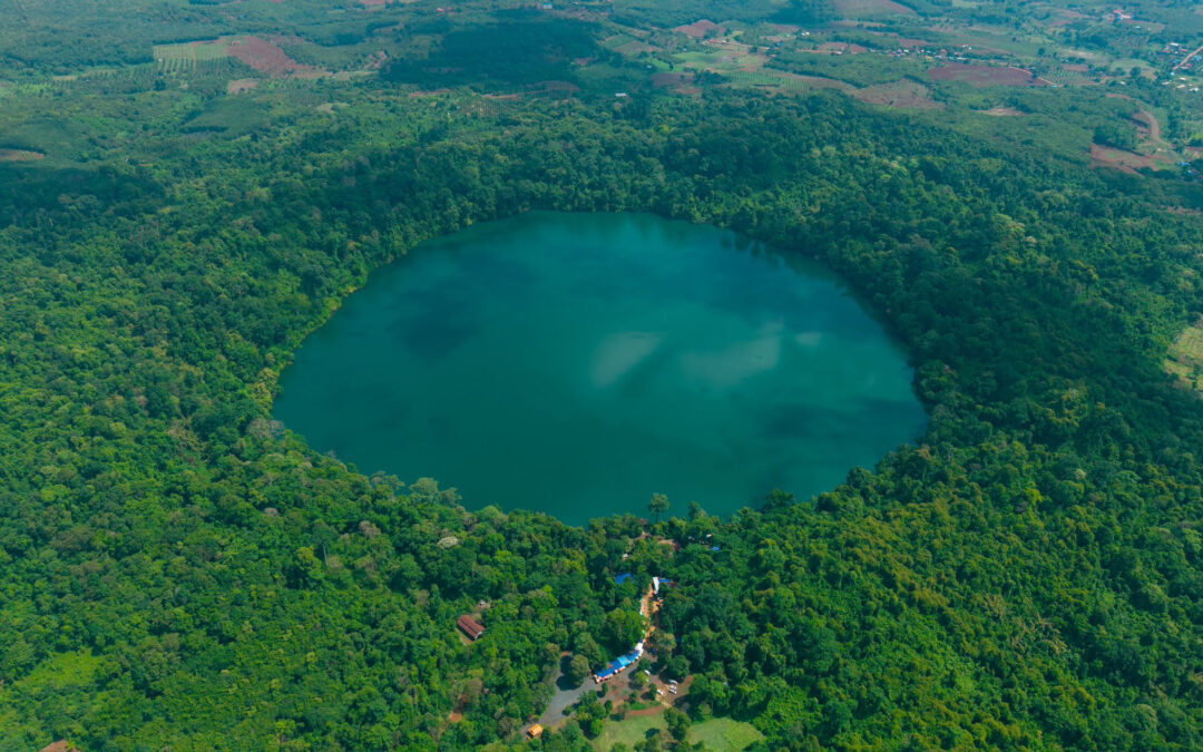 Discover Beung Yeak Laom